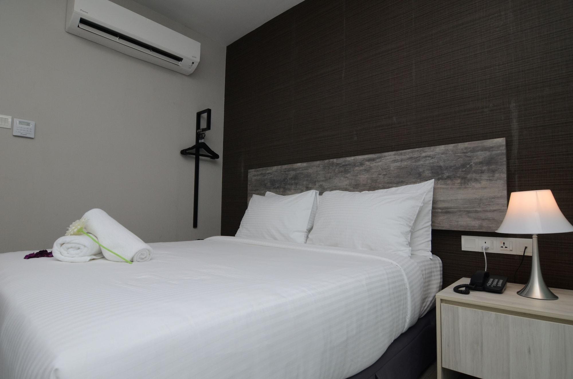 The Leverage Business Hotel Джохор-Бару Екстер'єр фото