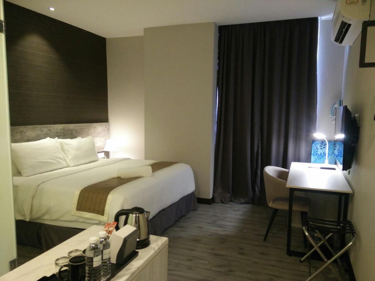 The Leverage Business Hotel Джохор-Бару Екстер'єр фото