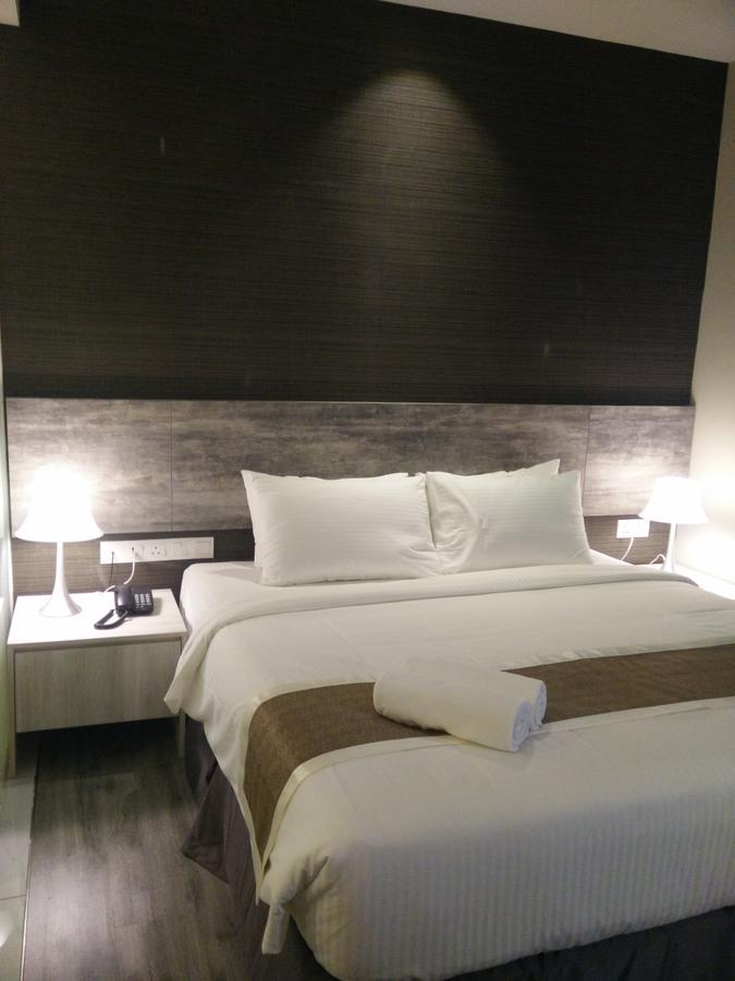 The Leverage Business Hotel Джохор-Бару Екстер'єр фото