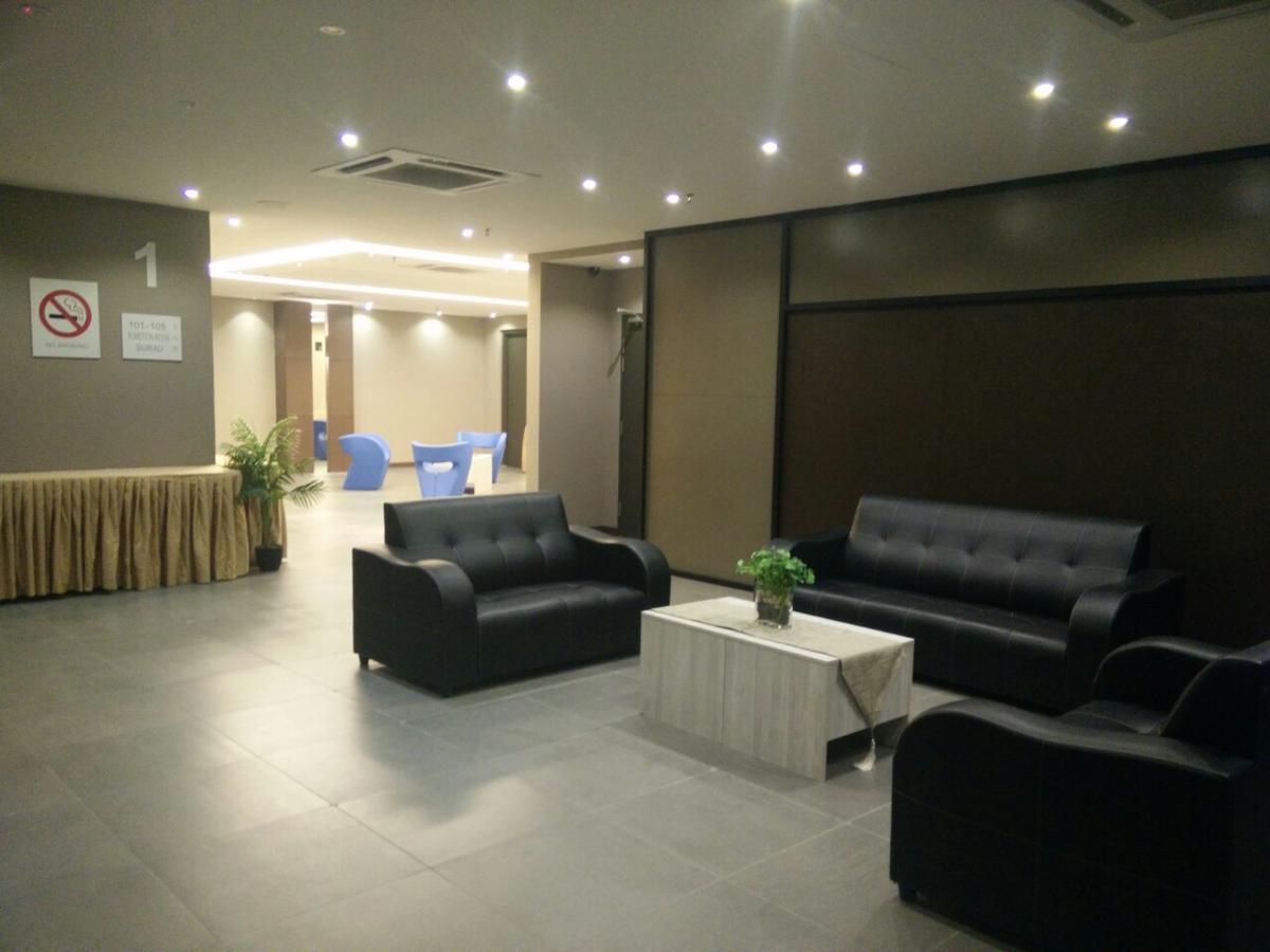 The Leverage Business Hotel Джохор-Бару Екстер'єр фото